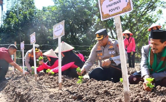 kapolres dumai hadiri launching penguatan program P2L