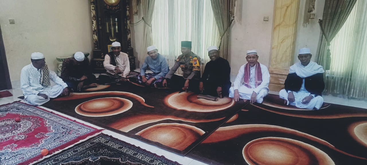 kapolsek Reteh Menggandeng Tokoh Masyarakat,Tokoh Agama Cipta kan Pilkada Riau 2024 Sejuk dan Kondus