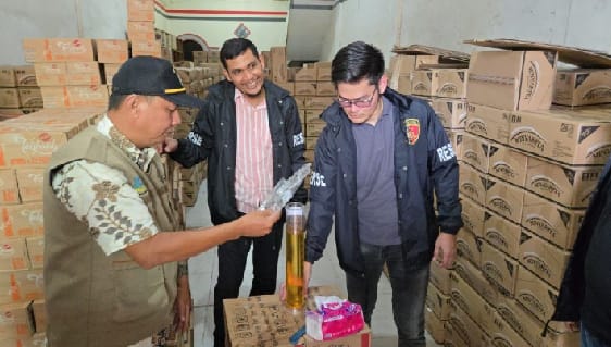 Polres Dumai Lakukan Pengecekan Kalibrasi Terhadap Minyak Goreng.