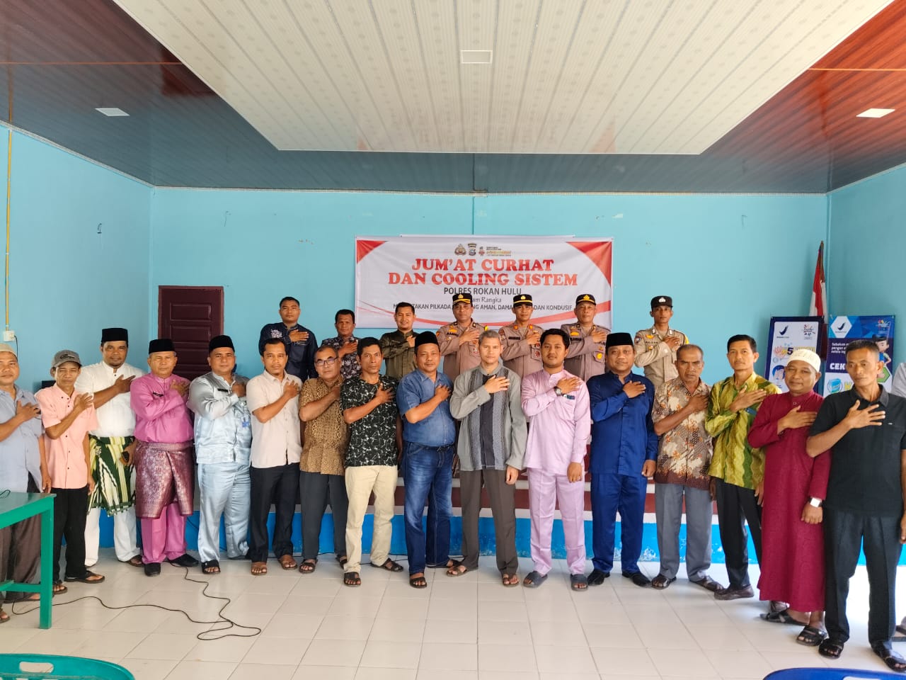 Polres Rohul Gelar Jumat Curhat Dan Cooling System Di Desa Pematang Berangan