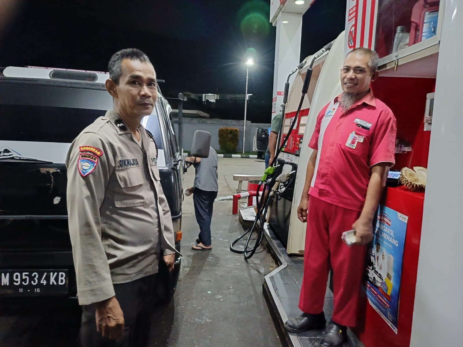 Personil Polsek Kuantan Tengah Patroli Antisipasi Praktik Kecurangan di SPBU Sungai Jering