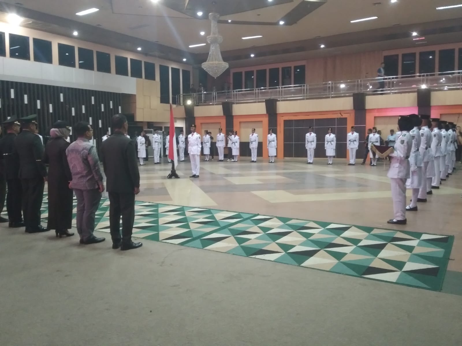 Pj.Bupati Inhil H.Eeisman Yahya,MH  Mengukuhkan PASKIBRAKA 2024 