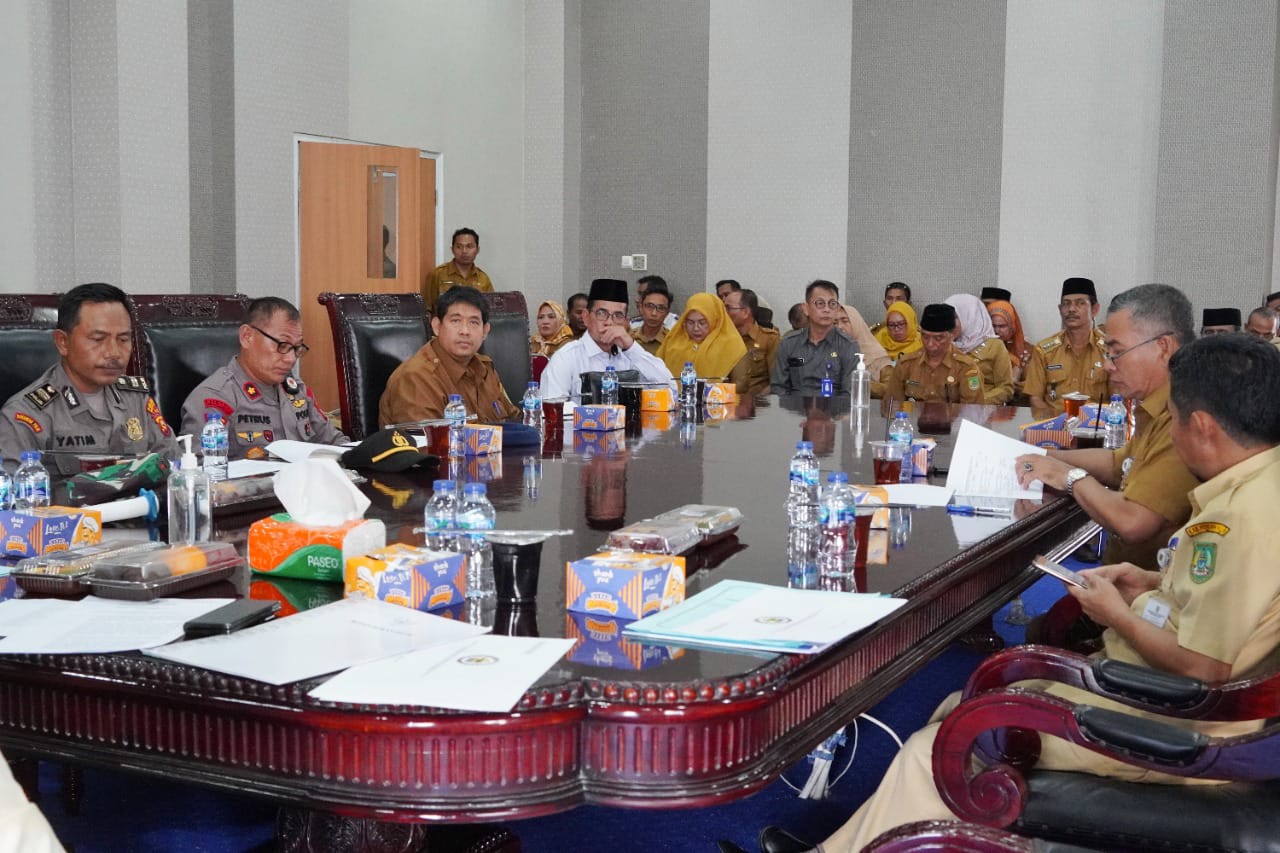 Bupati Rohil Pimpin Rapat Persiapan Kunker Danrem 031/WB Serta Rapat Persiapan Peringatan Hari Jadi 