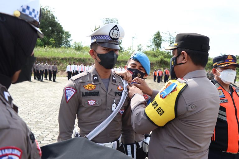 Wakapolres Rohul Pimpin Apel Gelar Pasukan Operasi Zebra LK 2022.