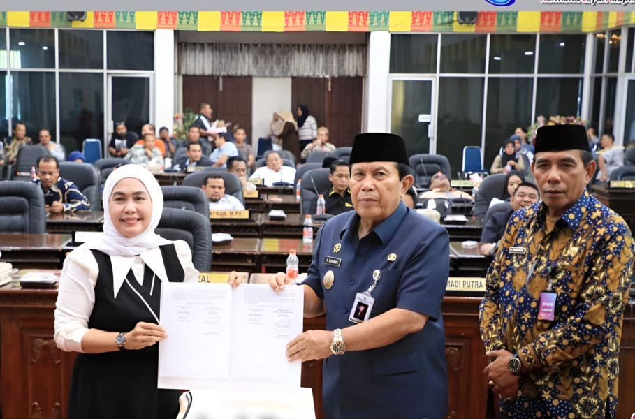 Bupati Rokan Hulu Hadiri Rapat Paripurna Pembahasan KUA-PPAS 2024
