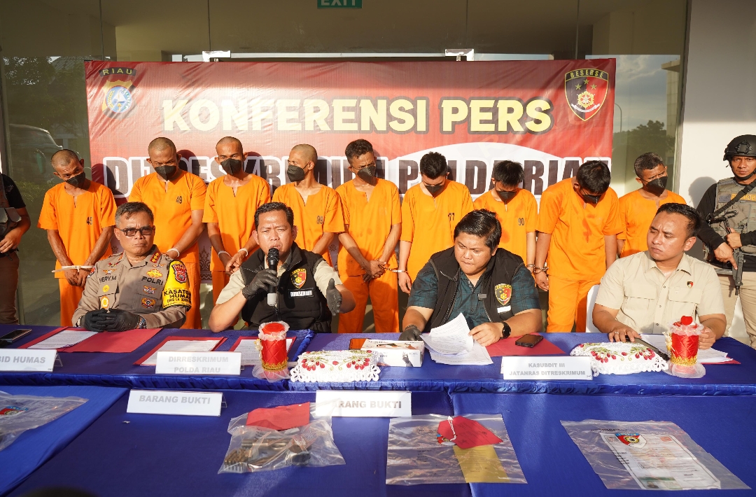 Dua Pemilik dan 2 Orang Calo Senpi Ilegal Diringkus Polda Riau