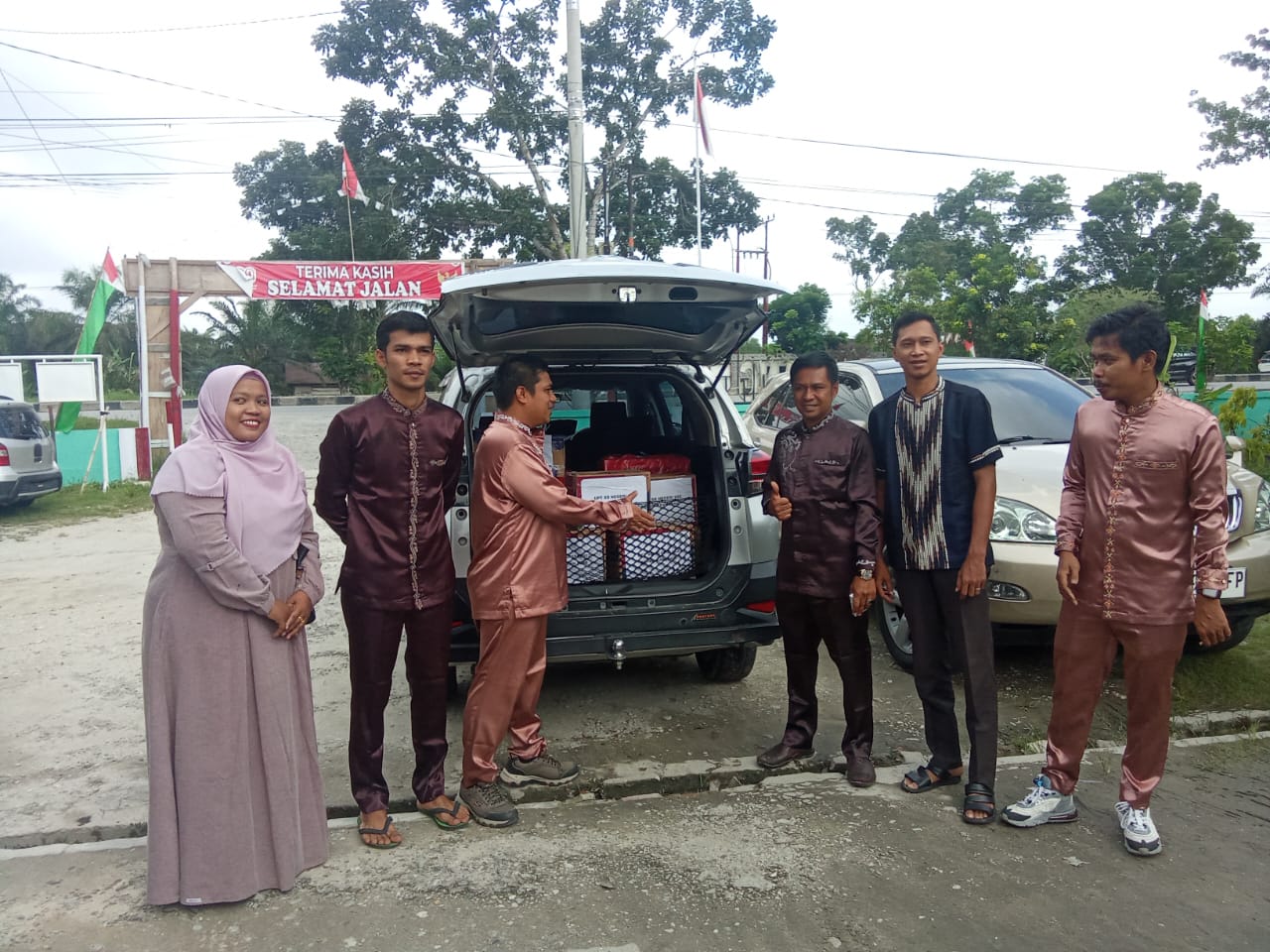 Masyarakat Desa Rimbo Panjang  Kumpulkan Donasi Untuk Korban Bencana Alam di Sumbar