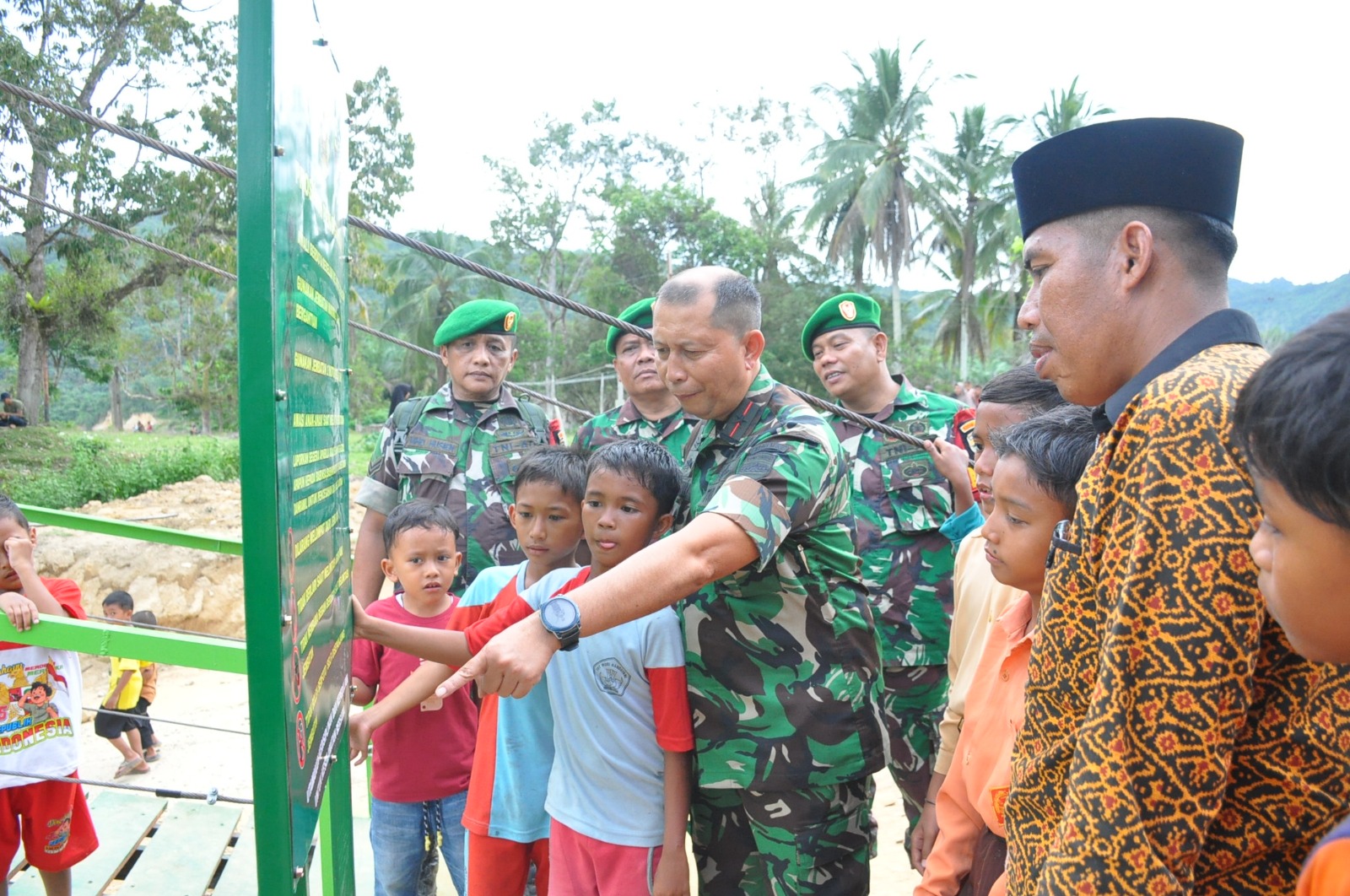 "Danrem 031/WB Resmikan Jembatan "Perintis Kartika"
