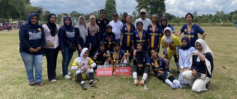 Raih Juara Pertama di Turnamen 3 Brother Dumai, Tim Putri SSB Persikalis Bermain Sangat Ofensif