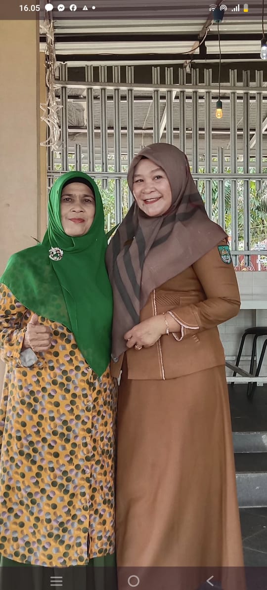 Siswa sekolah lansia Melati ,Setelah Beberapa hari selesai Wisuda di Bawak Berjalan jalan