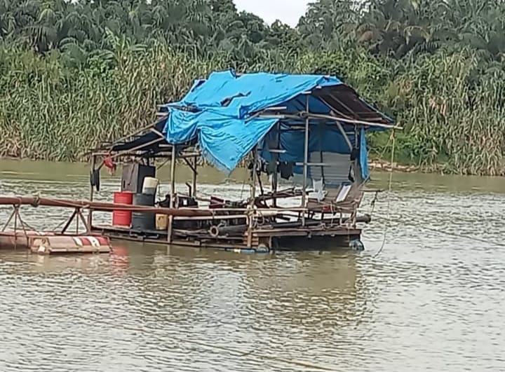 Sungai Kampar Terkoyak Tambang Ilegal: Nama Tokoh Adat Terseret, Warga Kualu Menjerit!