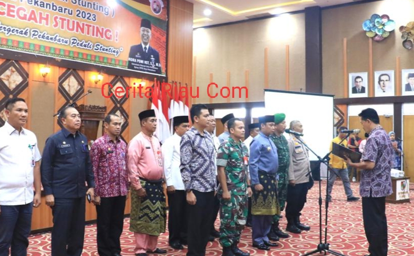Pj Walikota Kukuhkan Deputi Adpin BKKBN RI Sebagai BAAS Pekanbaru