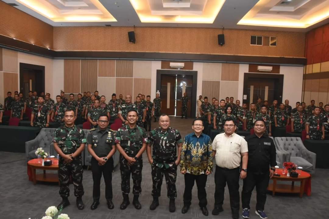 Penutupan pelatihan Era Digital TNI Angkatan Darat dalam peningkatan Kemampuan Menulis dan Komunikas