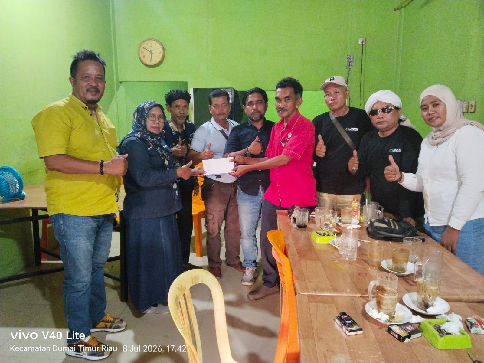 Ahmad Dahlan Ketua JMSI Dumai Beserta Jajaran    Beri Santunan   Kepada Keluarga Ir.Toga Tampubolon.