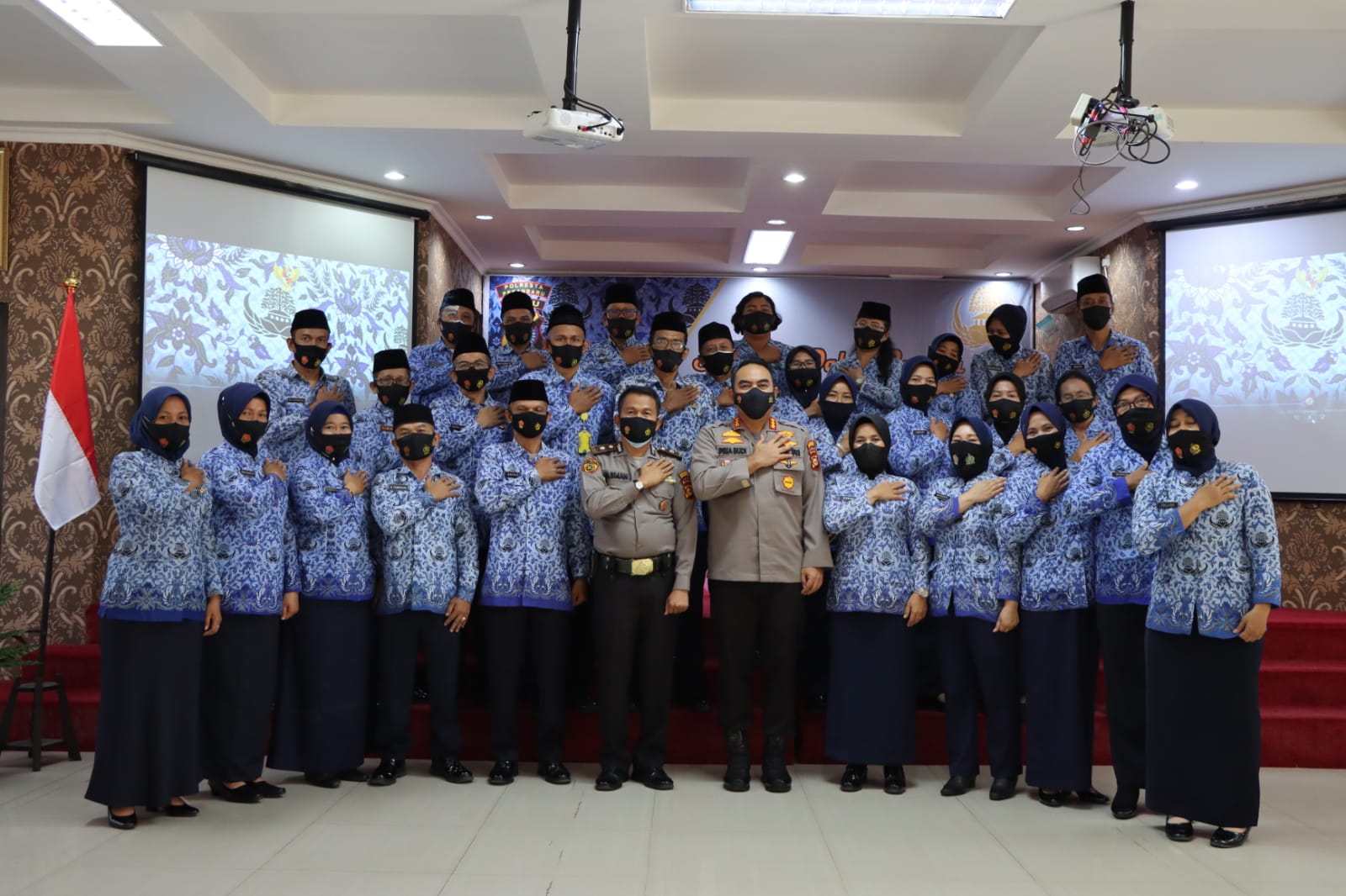 Kapolresta Pekanbaru Gelar Syukuran Dalam Rangka HUT KORPRI KE 50 2021 Aparatur Sipil Negara Polres