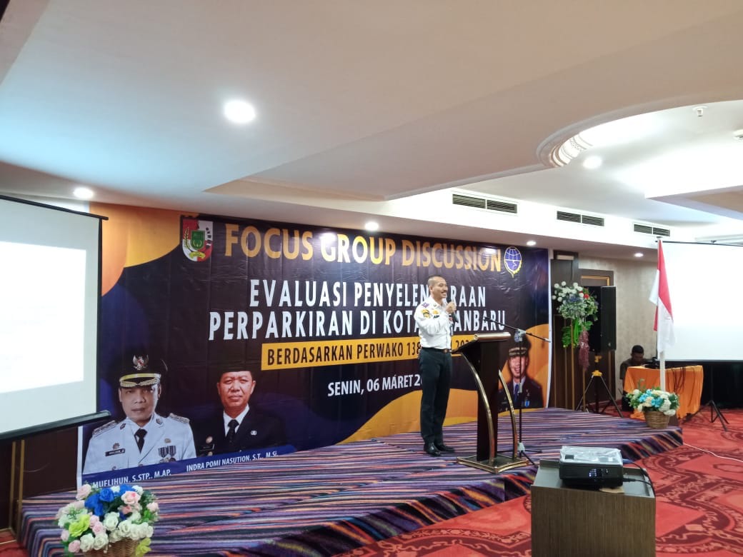 Pj Wali Kota Sapa Masyarakat Dalam Safari Ramadan Perdana ke Masjid Raya Senapelan