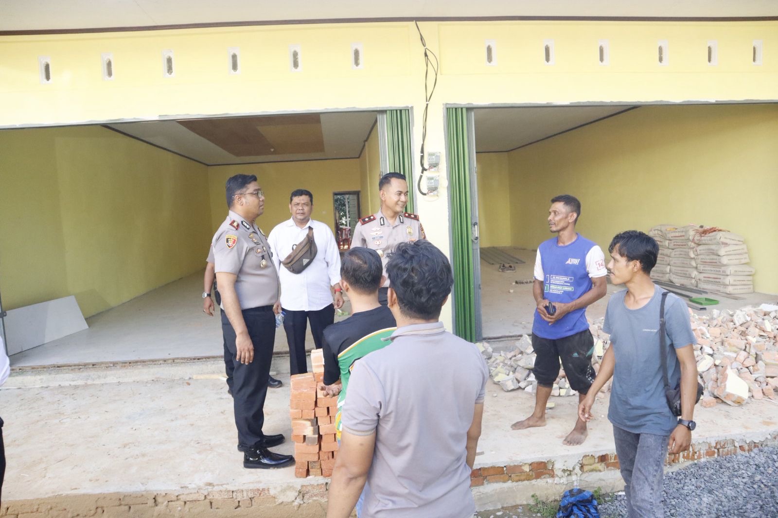 Kapolres Kampar Kunjungi Proyek SPPG Desa Tanjung, Minta Pekerjaan Tepat Waktu