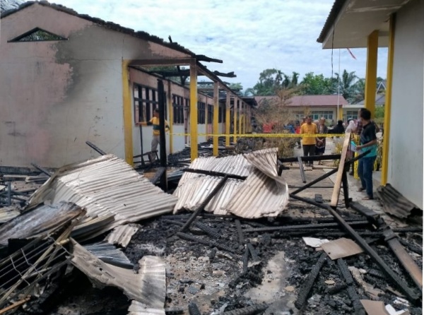 Bangunan SD 006 Rambah Di lalap sijago merah Hampir Rata Dengan Tanah.