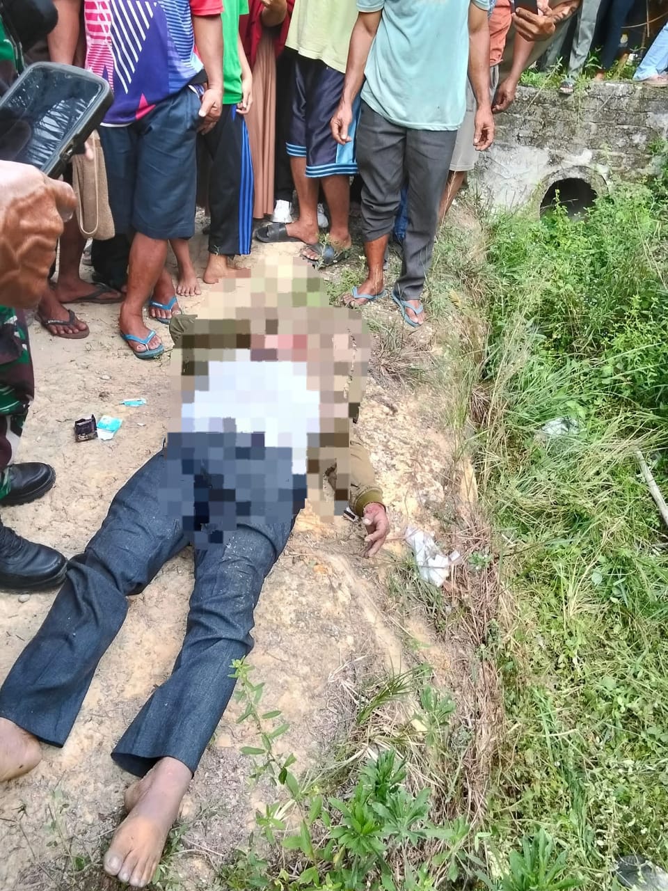 Mayat Laki-Laki Ditemukan di Parit Jalan Poros, Indrapuri Tapung