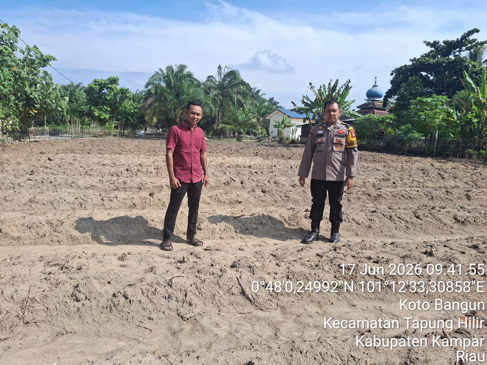 LAHAN FASILITAS DESA KOTA BANGUN  SIAP DIJADIKAN LAHAN TANAM JAGUNG PIPIL
