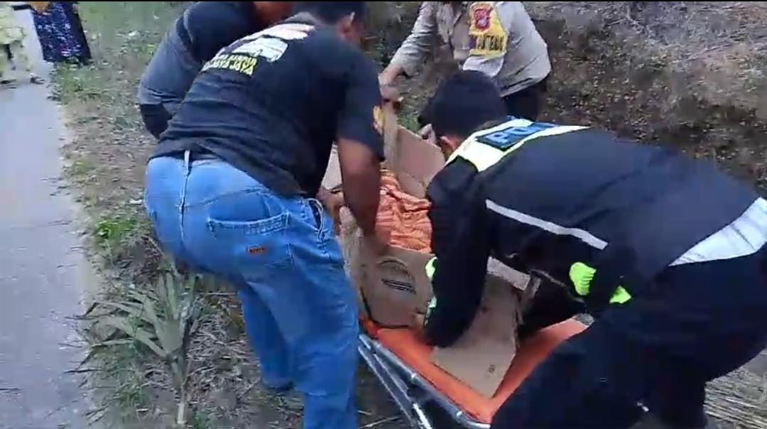 Diduga Laka Lantas Tunggal, Pria 70 Tahun Ditemukan Tewas di Desa Sungai Putih