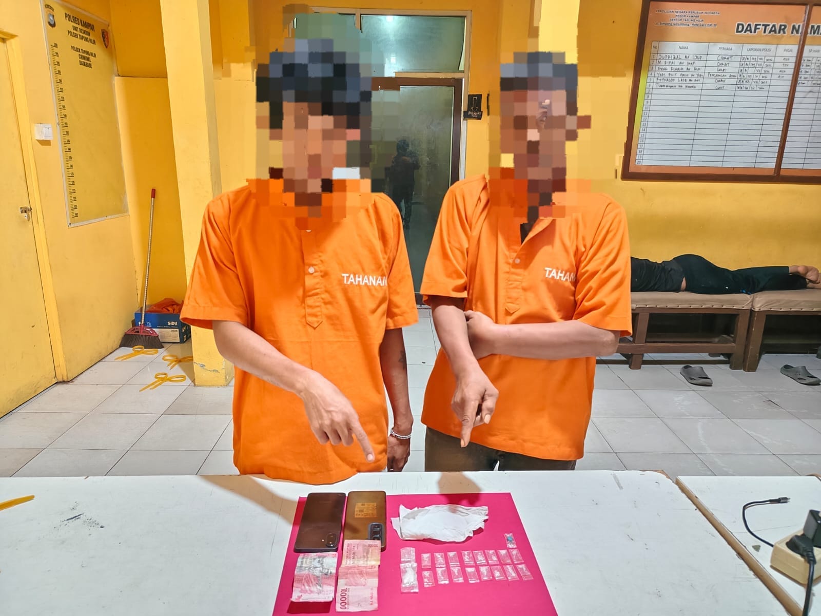 Pos Perkebunan Jadi Tempat Transaksi, 2 Pengedar Sabu di Tapung Hilir Dibekuk Polisi