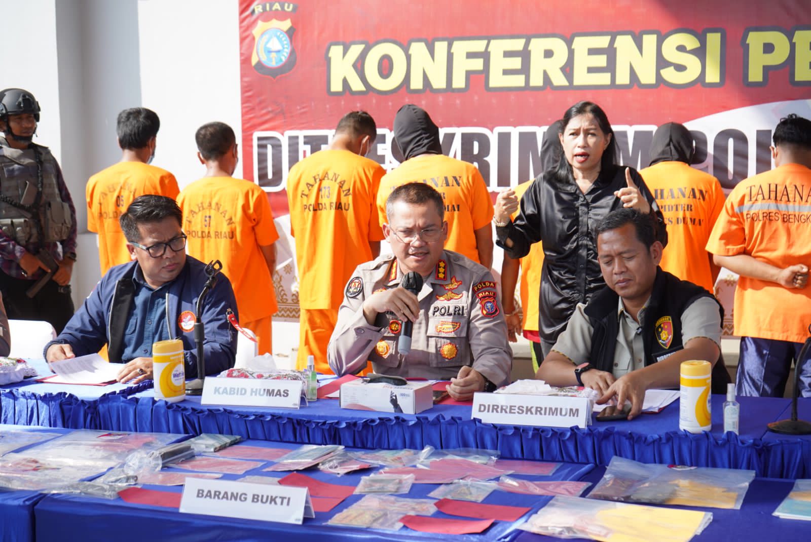 Tim Satgas TPPO Polda Riau beserta Jajaran berhasil Menggagalkan Penyelundupan 39 PMI Ilegal