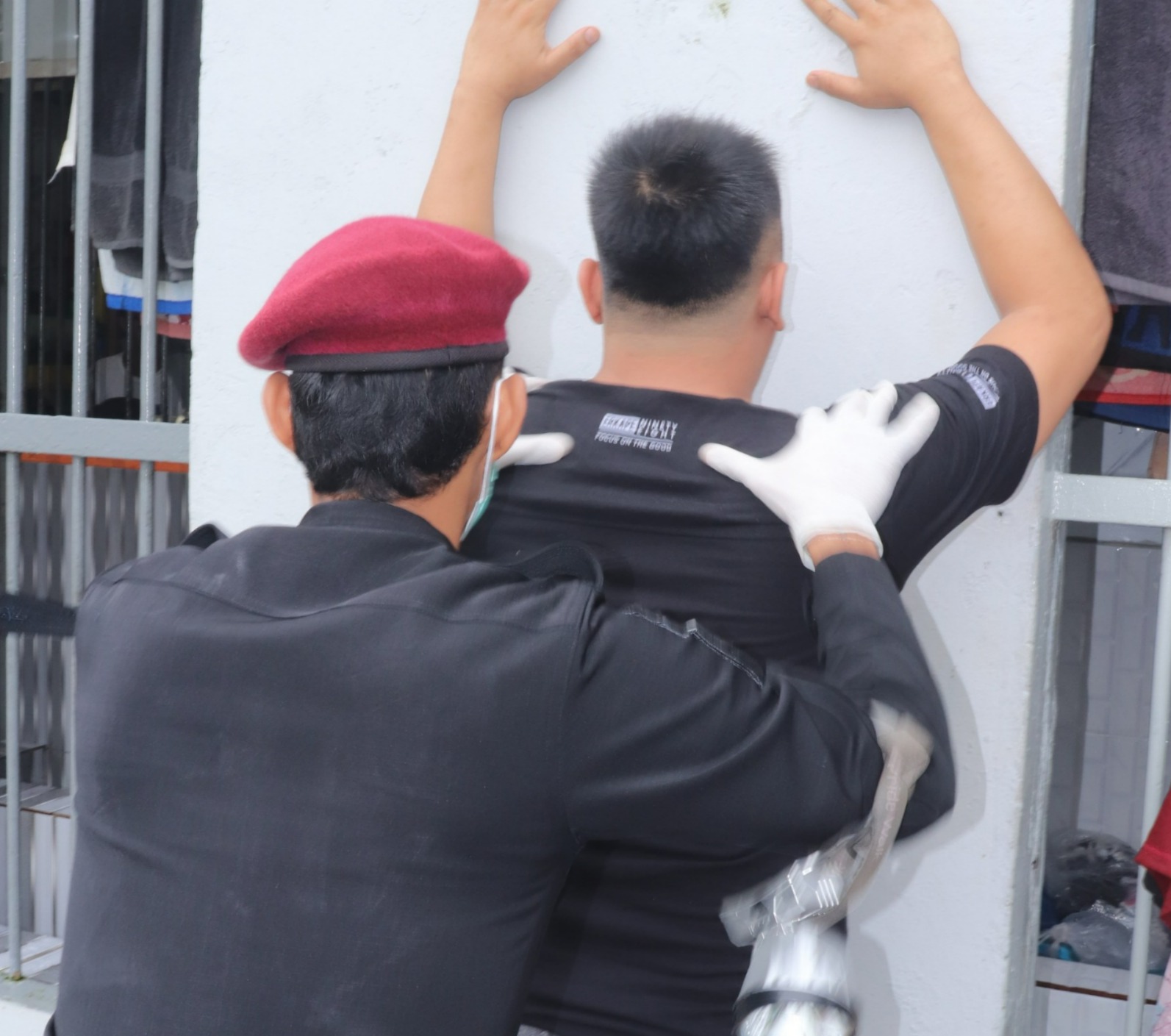 Kesatuan Pengamanan dan Satgas Kamtib Lapas Pasir Pangarayan Sidak Kamar Hunian WBP