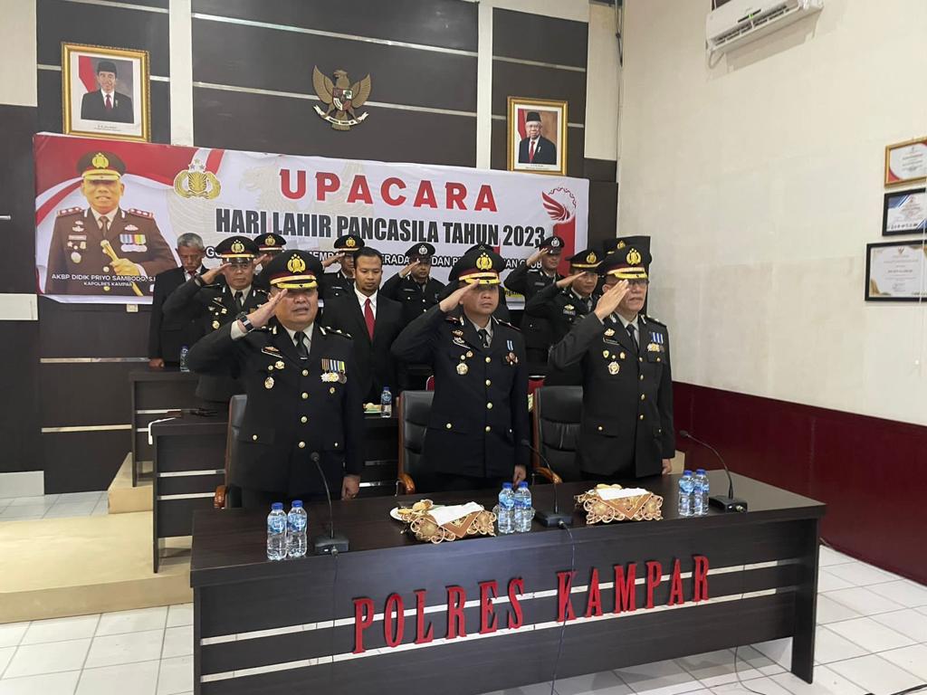 Upacara Hari Lahir Pancasila 2023,Kapolres Kampar Bersama PJU Mengikuti Secara Virtual