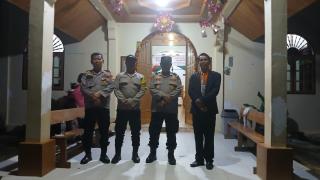 Malam Tahun Baru Khusyuk, Kapolsek Kampar Berikan Rasa Aman, Kapolsek: Polri Siaga, Jaga Kamtibmas!