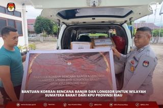 KPU Provinsi Riau Kirim Bantuan Kemanusiaan untuk Korban Bencana Banjir dan Longsor di Sumatera
