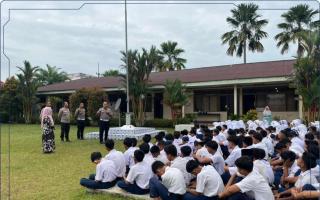 Operasi Keselamatan, Satlantas Polres Kampar Edukasi Pelajar dan Tanam Pohon!