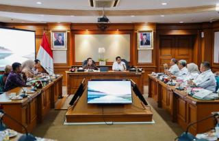 Audiensi dengan Menteri LHK,Wabup Katamso Soroti Konflik Gajah dan Wisata Mangrove Tanjab Barat