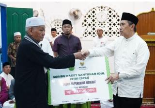 Propinsi Riau Bersama BAZNAS,Serahkan Zakat PNS Yang Terkumpul