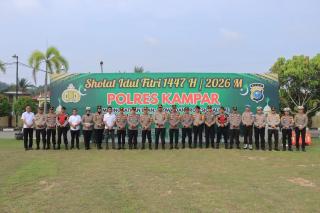 Kapolres Kampar Gelar Halal Bihalal Bersama Personil Usai apel pagi