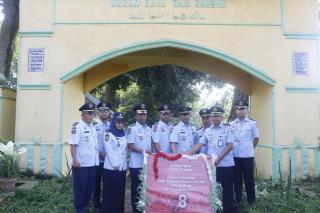 ZIARAH DAN TABUR BUNGA,SALAH SATU RANGKAIAN HARI KEMENKUMHAM KE-78