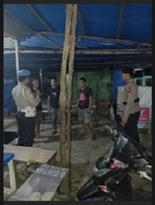 POLSEK BLENGKONG GELAR PATROLI MALAM UNTUK ANTISIPASI GANGGUAN KAMTIBMAS