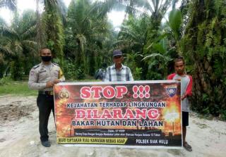 Walaupun Tak Ada Titik Api, Bhabin Jajaran Polres Kampar Tetap Eksis Beri Himbauan Cegah Karhutla
