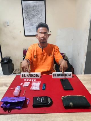 Satresnarkoba Polres Kampar Tangkap Warga Ridan Permai, Sita 5 Paket Sabu-Sabu