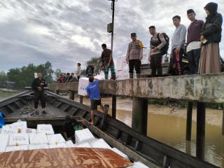 Pengawalan Logistik Pilkada 2024 di Reteh: Sinergi TNI-Polri untuk Kelancaran Pemilu