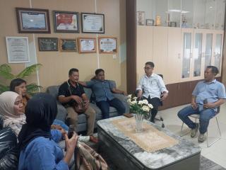 Ketua JMSI Dumai beserta jaharan  Silaturahmi Bersama Kadis  Diskominfo Dumai  Hasan Basri S.Kom .