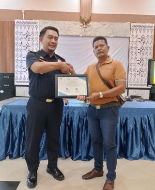 Bea Cukai Dumai Gethering Bersama Insan Pers Kota Dumai, Dan memberi Sertifikat Kehormatan