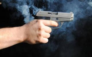 Oknum Desertir dari Polres Padang Panjang Nembak Orang di Pekanbaru, Pelaku Ditahan Polda Riau