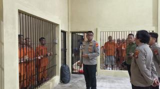 Kapolres Kampar Blusukan di Pagi Hari, Pastikan Tahanan Sehat, Petugas Siaga Jaga Keamanan!