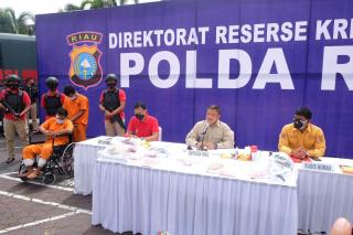 Polda Riau Berhasil Tangkap Pelaku Pembunuhan Berencana di Sertai dengan Curas