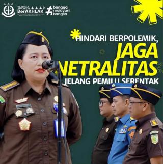 Asisten Pengawasan Kejati Riau Penerima Apel Kerja Pagi