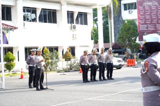 DIRLANTAS POLDA RIAU HIMBAU PENGENDARA SELALU TERTIB SAAT BERKENDARA