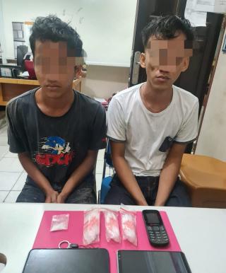 2 Pengedar Shabu Kembali Diciduk Resnarkoba Polres Kampar di Desa Koto Perambahan