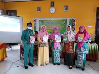 Tim Dosen PAI FAI UIR Laksanakan Pengabdian Masyarakat di MTS Muhammadiyah Lubuk Jambi Kuansing