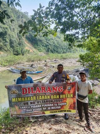 Patroli Dialogis Bhabinkamtibmas di Kampar Kiri Hulu:  Jaga Hutan, Jaga Kamtibmas